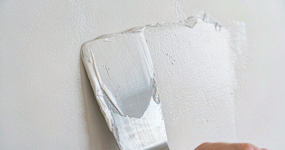 Wall putty and building adhesive
